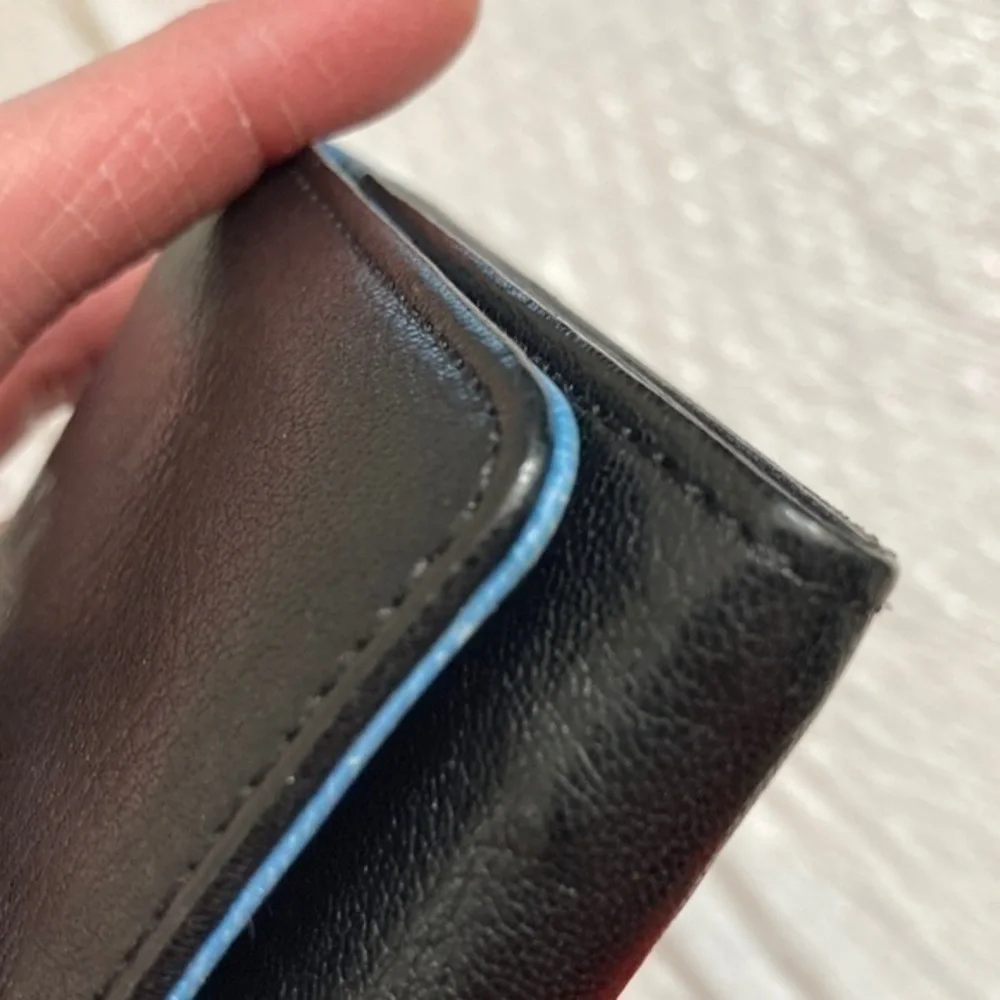 Tusk black leather wallet